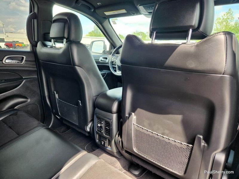 2021 Jeep Grand Cherokee Laredo X AltitudeImage 40