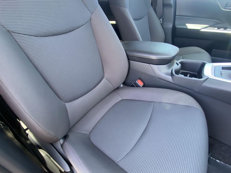 2025 Toyota RAV4 LEImage 11