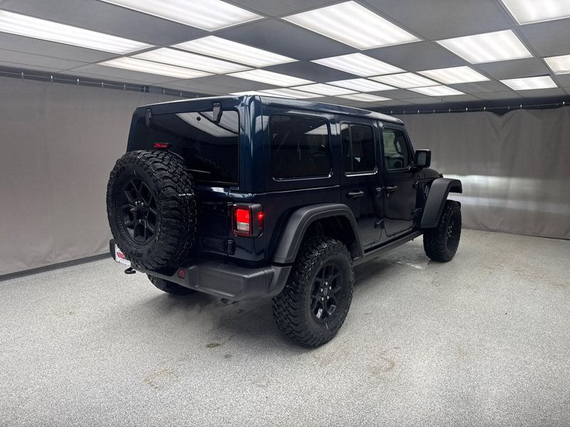 2025 Jeep Wrangler 4-door WillysImage 3