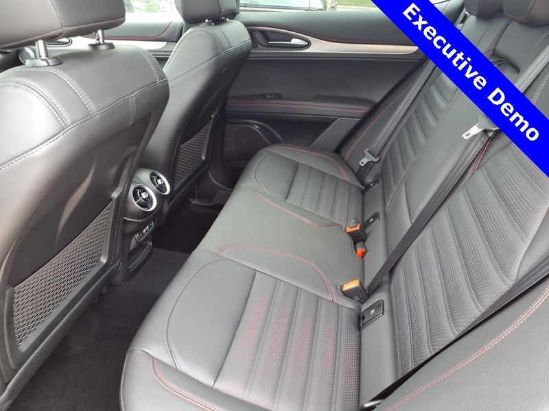 New 2025 Alfa Romeo Stelvio Tributo Italiano AwdImage 11