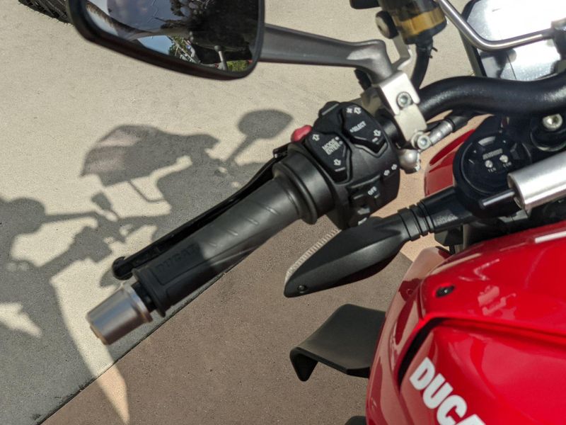 Used 2021 Ducati STREETFIGHTER V4 Image 22