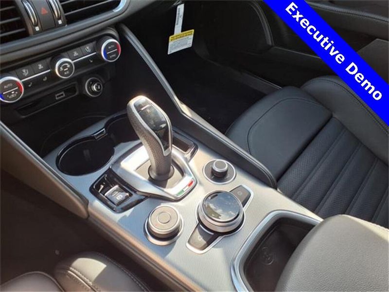 2025 Alfa Romeo Giulia VeloceImage 25