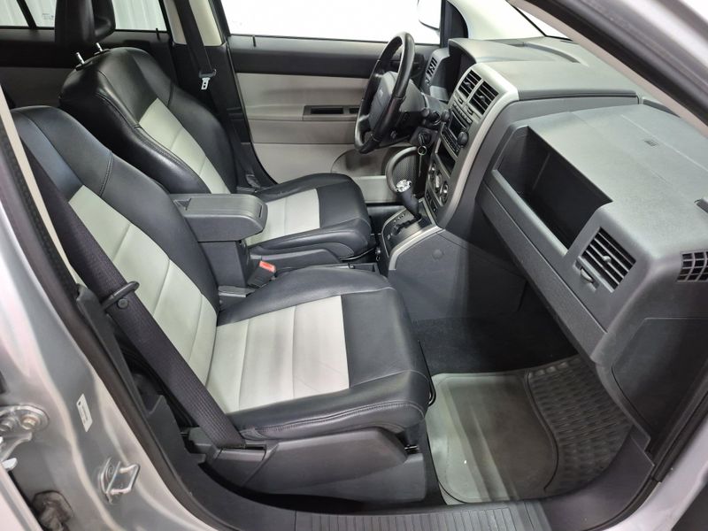 2007 Jeep Compass LimitedImage 13