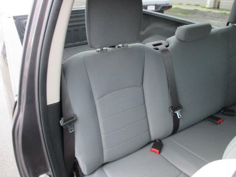 Used 2018 RAM 1500 ExpressImage 24