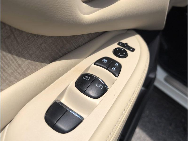 2022 Nissan Murano SLImage 12
