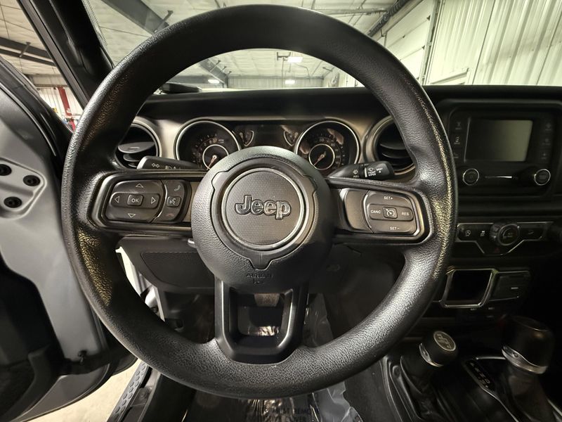 Used 2019 Jeep Wrangler Unlimited SportImage 26