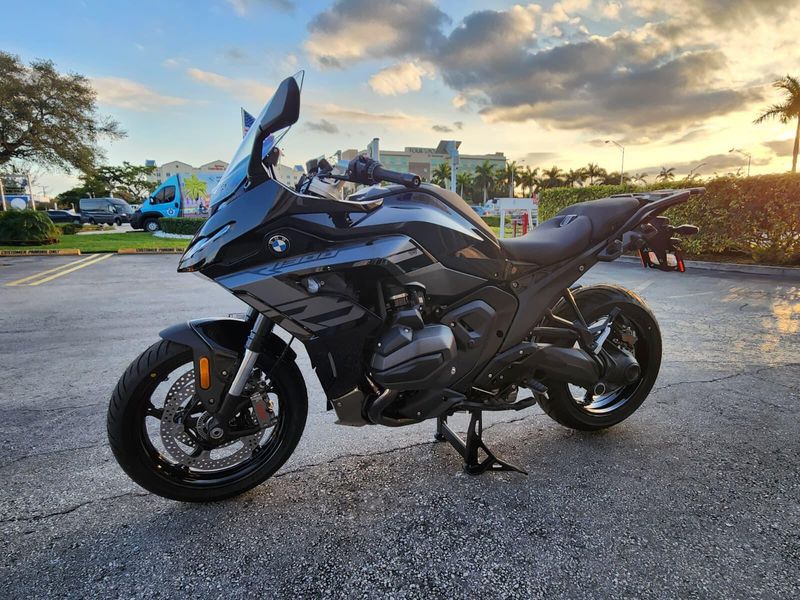 2026 BMW R 1300 RSImage 4