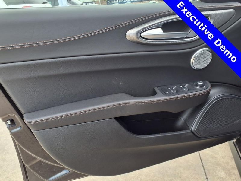 New 2025 Alfa Romeo Giulia Intensa RwdImage 17