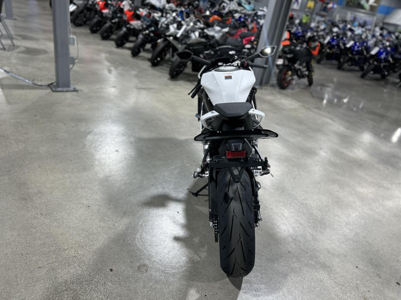 2025 CFMOTO 675SS Image 20