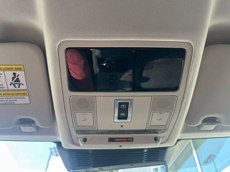2025 Land Rover Discovery Sport S
