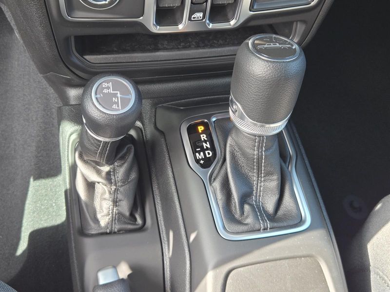 New 2026 Jeep Gladiator Sport S 4x4