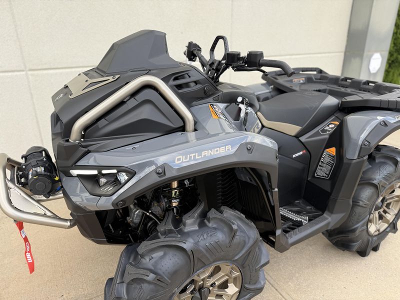 2026 Can-Am OUTLANDER XMR 1000RImage 8