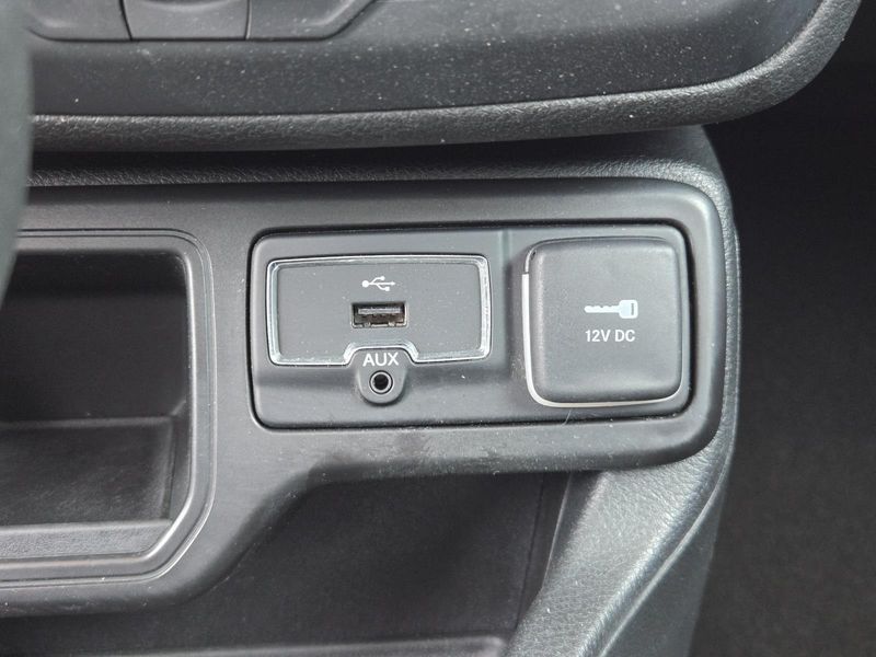 Used 2019 Jeep Renegade Altitude FWD
