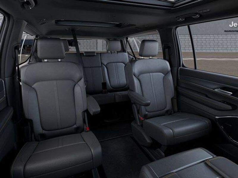 2026 Jeep Grand Wagoneer L 85th Anniversary Edition 4x4Image 15