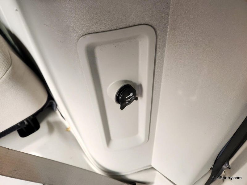 Used 2015 Dodge Grand Caravan SE