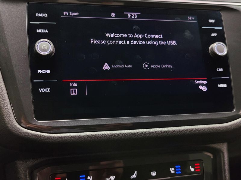 Used 2024 Volkswagen Tiguan AWD SEL R-Line w/Sunroof/NavImage 28