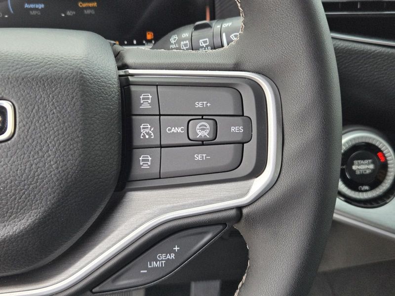 2026 Jeep Grand Wagoneer L Grand Wagoneer L Limited Altitude 4x4