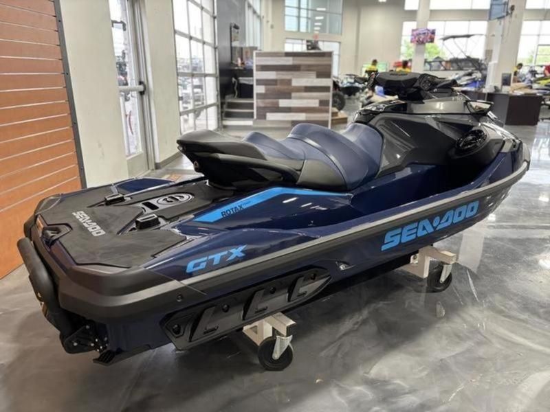New 2025 Sea Doo GTX 170 (SOUND SYSTEM) Image 7