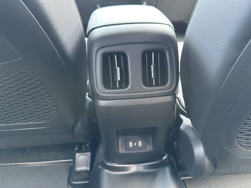 Used 2025 Hyundai Tucson LimitedImage 23