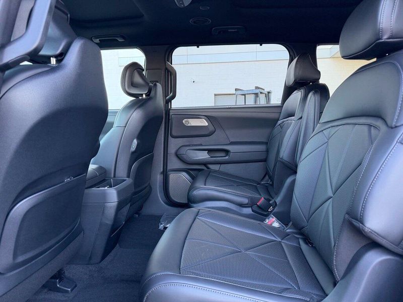 New 2027 Kia Telluride Hybrid SXImage 18