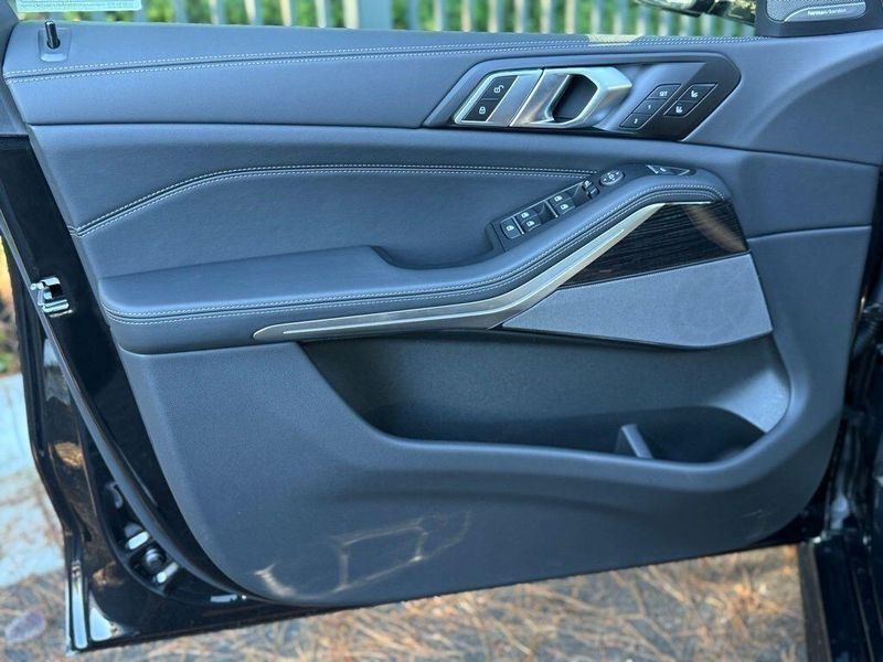 New 2026 BMW X5 M60iImage 19