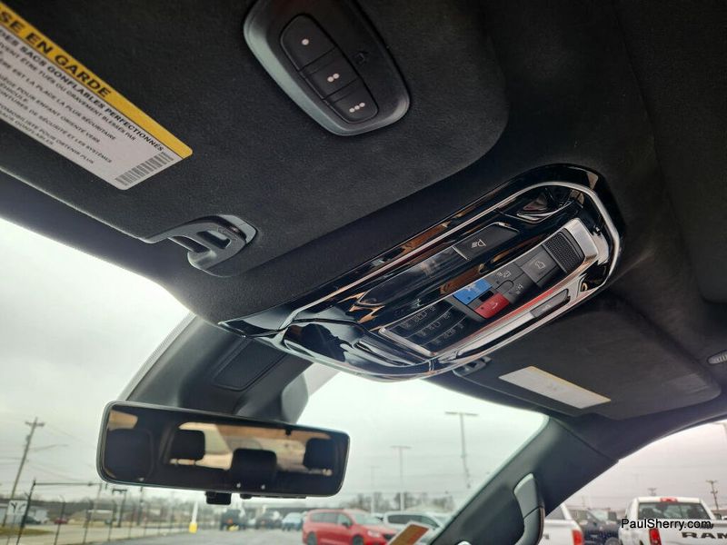 2022 Jeep Grand Wagoneer Series III