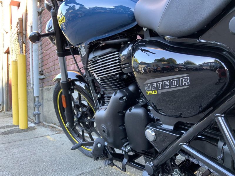 New 2024 Royal Enfield METEOR 350 