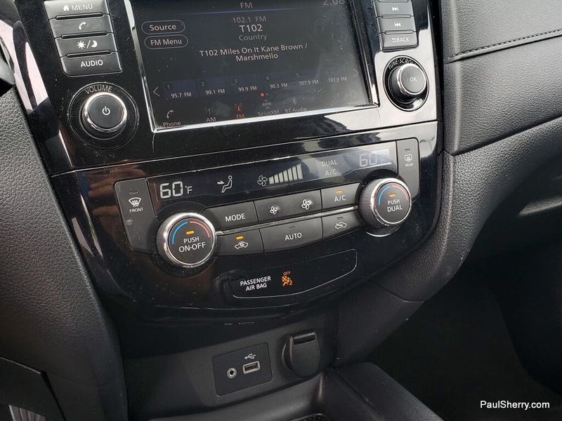 Used 2020 Nissan Rogue SV