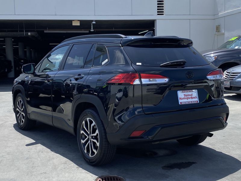 2023 Toyota Corolla Cross Hybrid SEImage 7