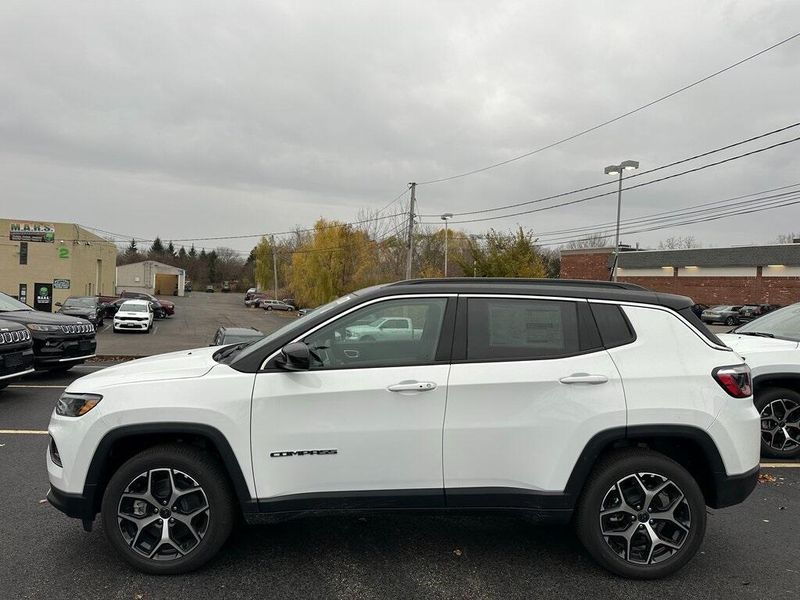 2026 Jeep Compass Limited photo 2