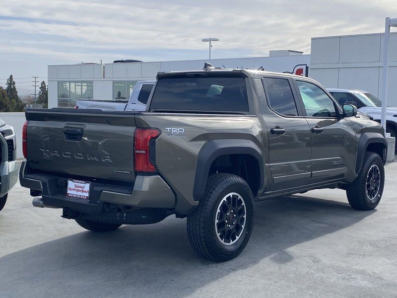 2024 Toyota Tacoma TRD Off Road HybridImage 3