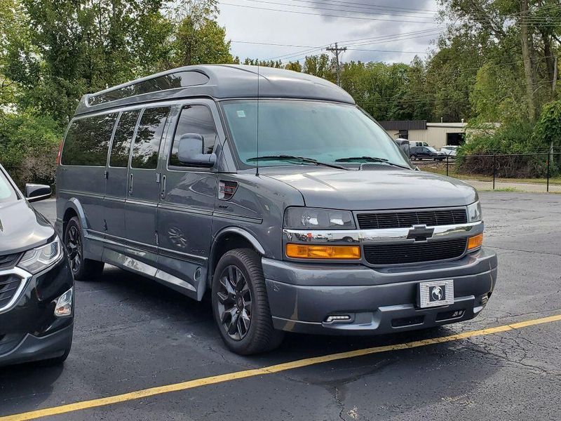 2023 Chevrolet Express Cargo Image 6