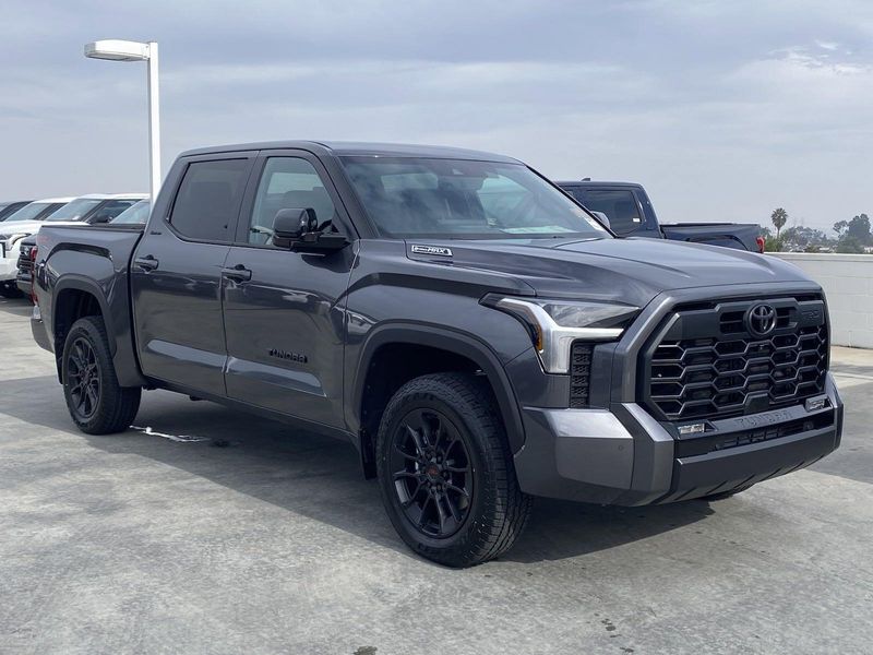 2025 Toyota Tundra Limited HybridImage 2