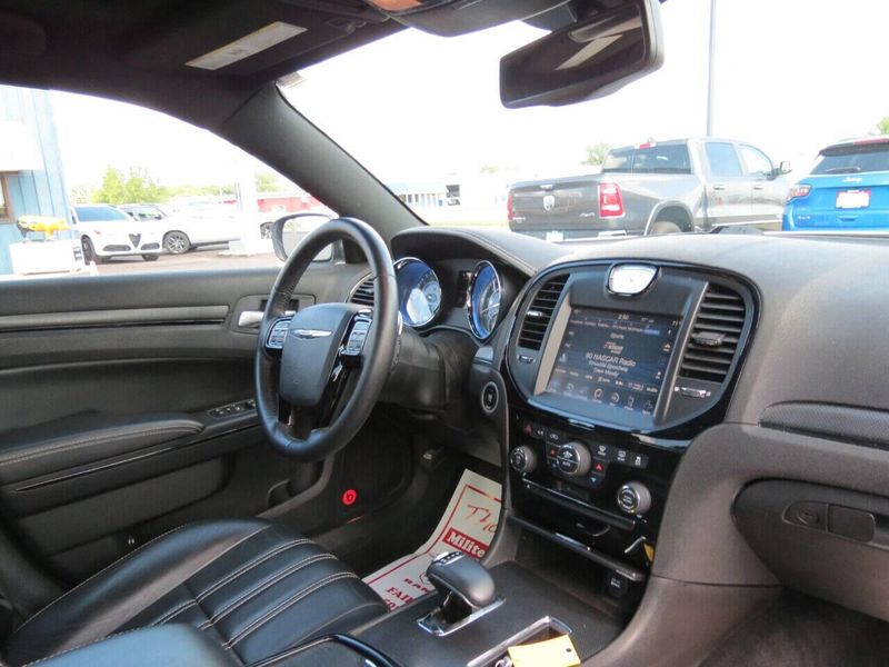 Used 2014 Chrysler 300 S AWD 4dr SedanImage 20