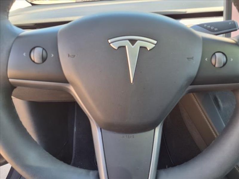 2022 Tesla Model 3 Long RangeImage 20