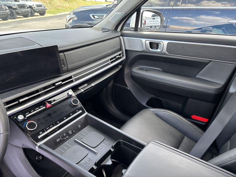Used 2024 Hyundai Santa Fe LimitedImage 34
