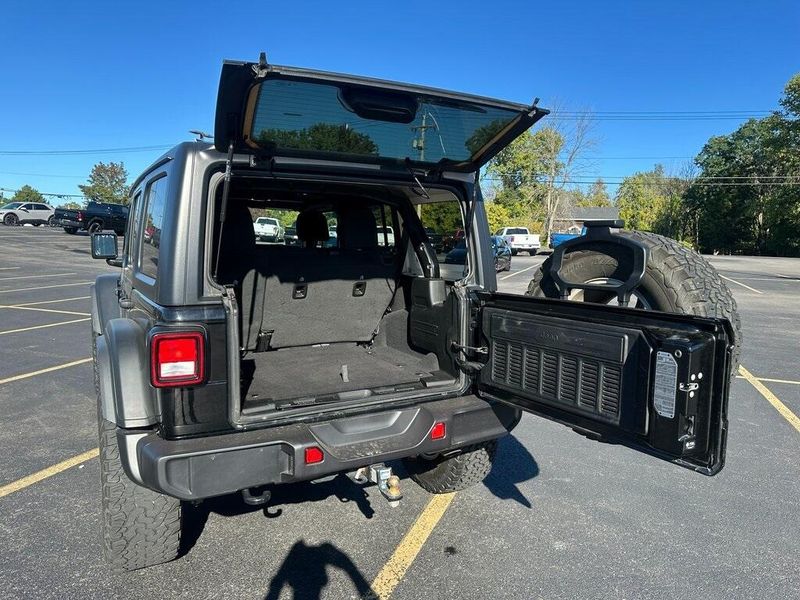 2023 Jeep Wrangler Willys photo 9