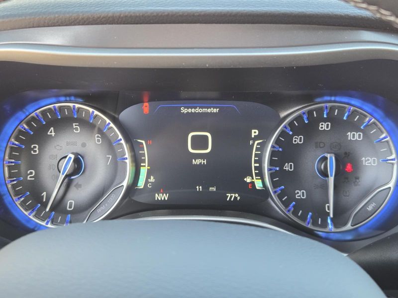 New 2026 Chrysler Pacifica Select FWD