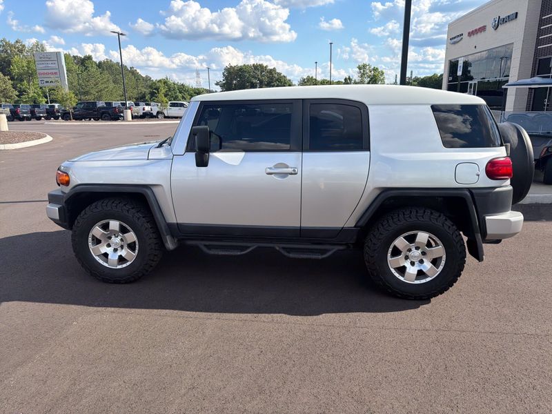 Used 2007 Toyota FJ Cruiser Image 25