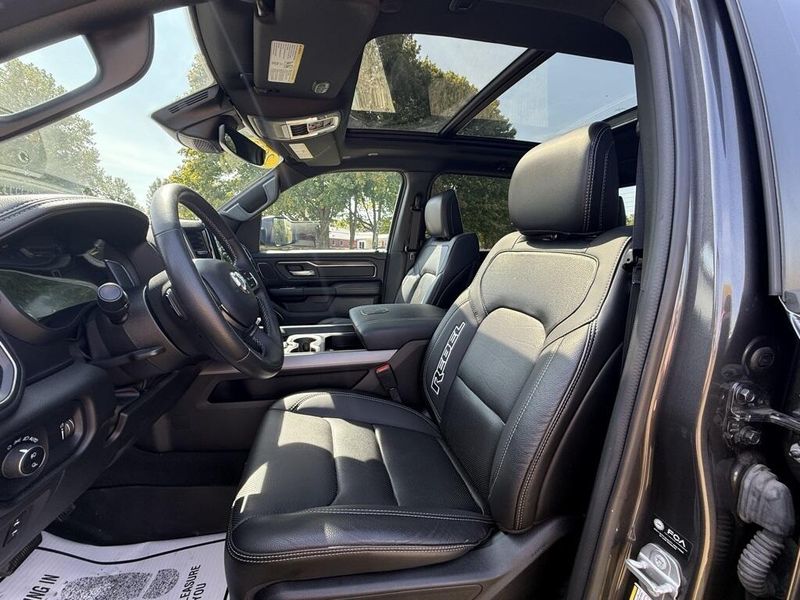 2023 Ram 1500 photo 9