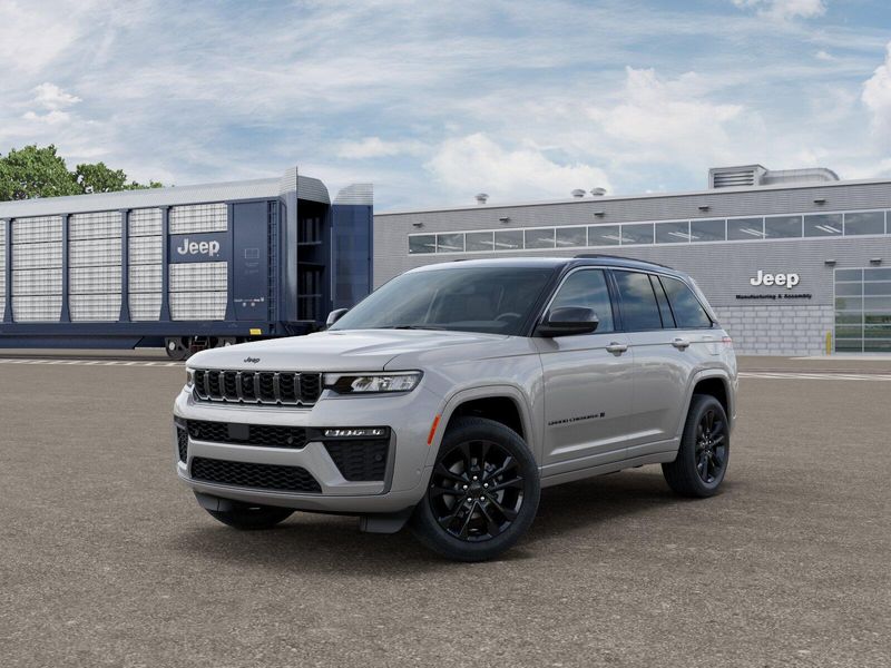 New 2026 Jeep Grand Cherokee Limited Reserve 4x4Image 1