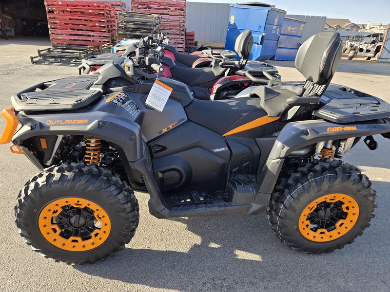 2025 Can-Am OUTLANDER MAX XTP 1000R MINERAL GREY AND ORANGE CRUSHImage 1