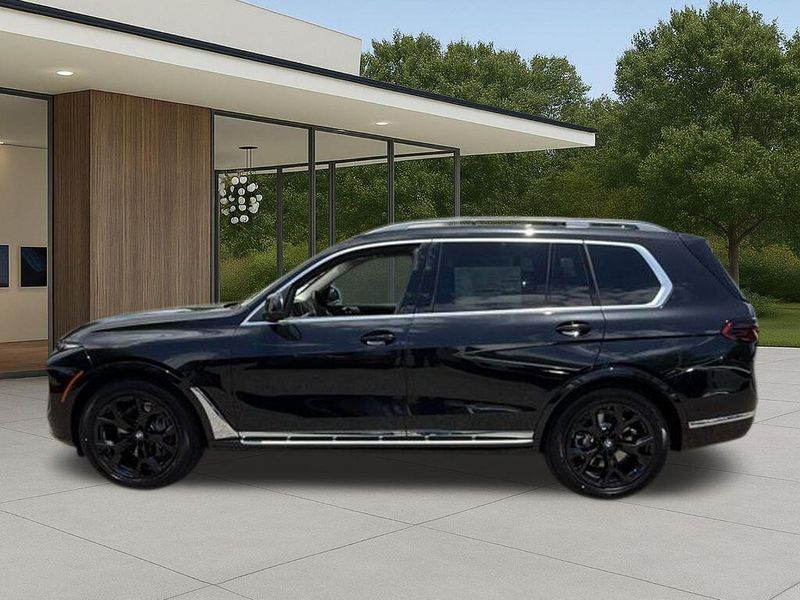 New 2027 BMW X7 xDrive40iImage 13