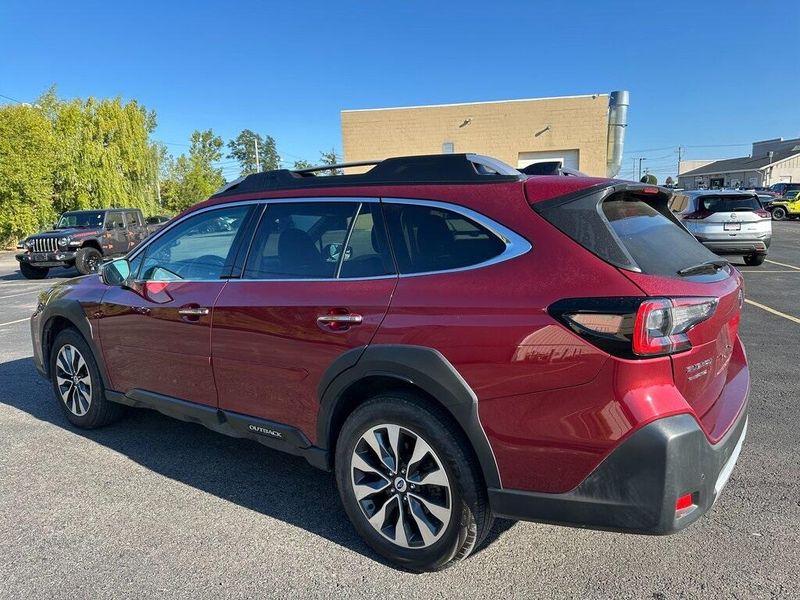 2023 Subaru Outback Touring XT photo 7
