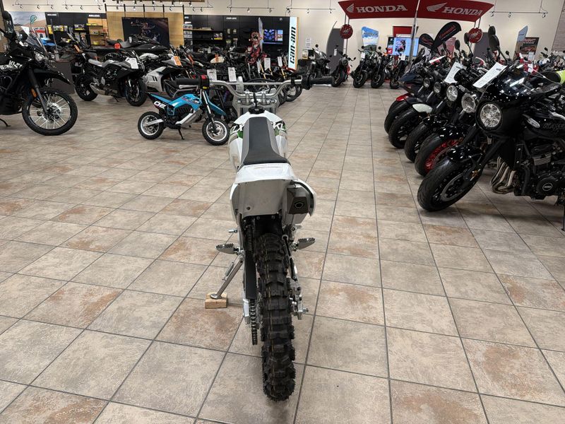 New 2026 Kawasaki KLX140R L Image 16