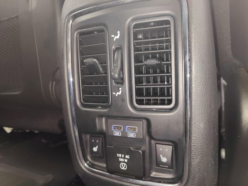 2019 Jeep Grand Cherokee Limited photo 18
