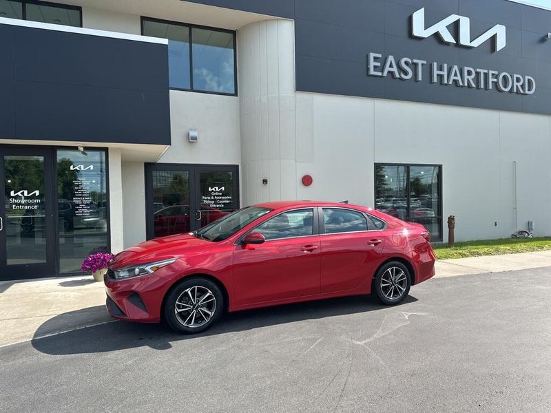 2022 Kia Forte LXSImage 1