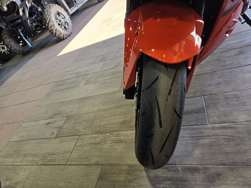 NEW 2026 SUZUKI GSX 8R Image 19