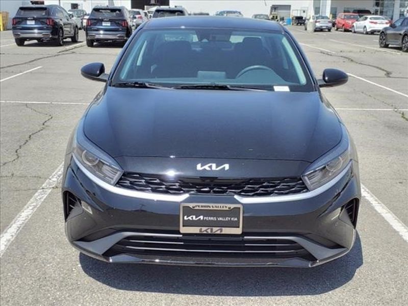 2024 Kia Forte LXSImage 2