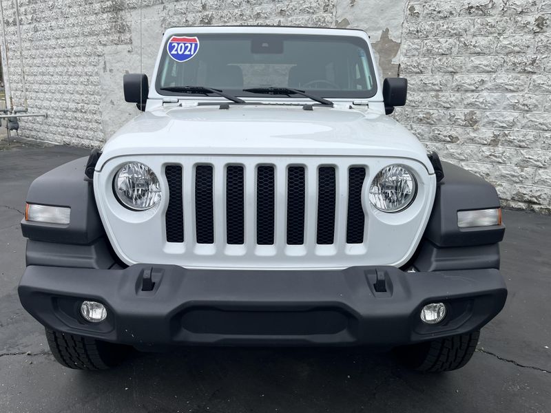2021 Jeep Wrangler Unlimited Image 2